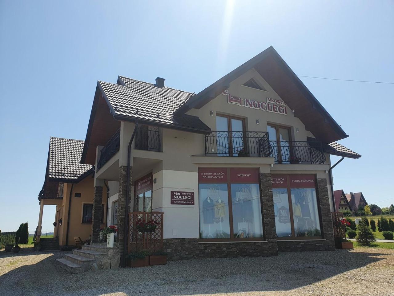 Mrowca Noclegi Pokoje Goscinne Gronkow Exterior foto